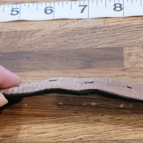 Black Leather Golf Embossed Medallions Croc Print Belt - Picture 8 of 16